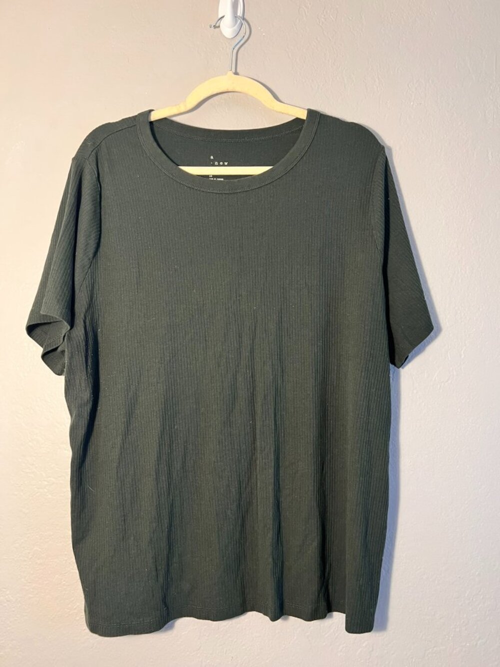 EUC 2X - A New Day - Ribbed Comfortable Short Sleeve Shirt - Hunter Green